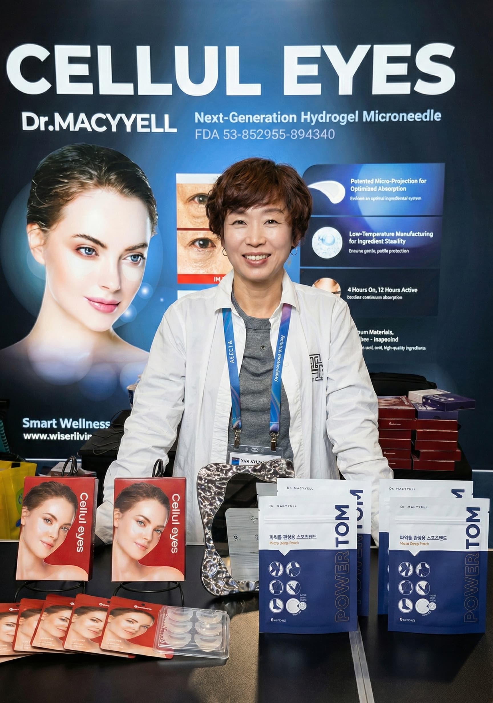 Dr.MACYYELL team member at the CES exhibition